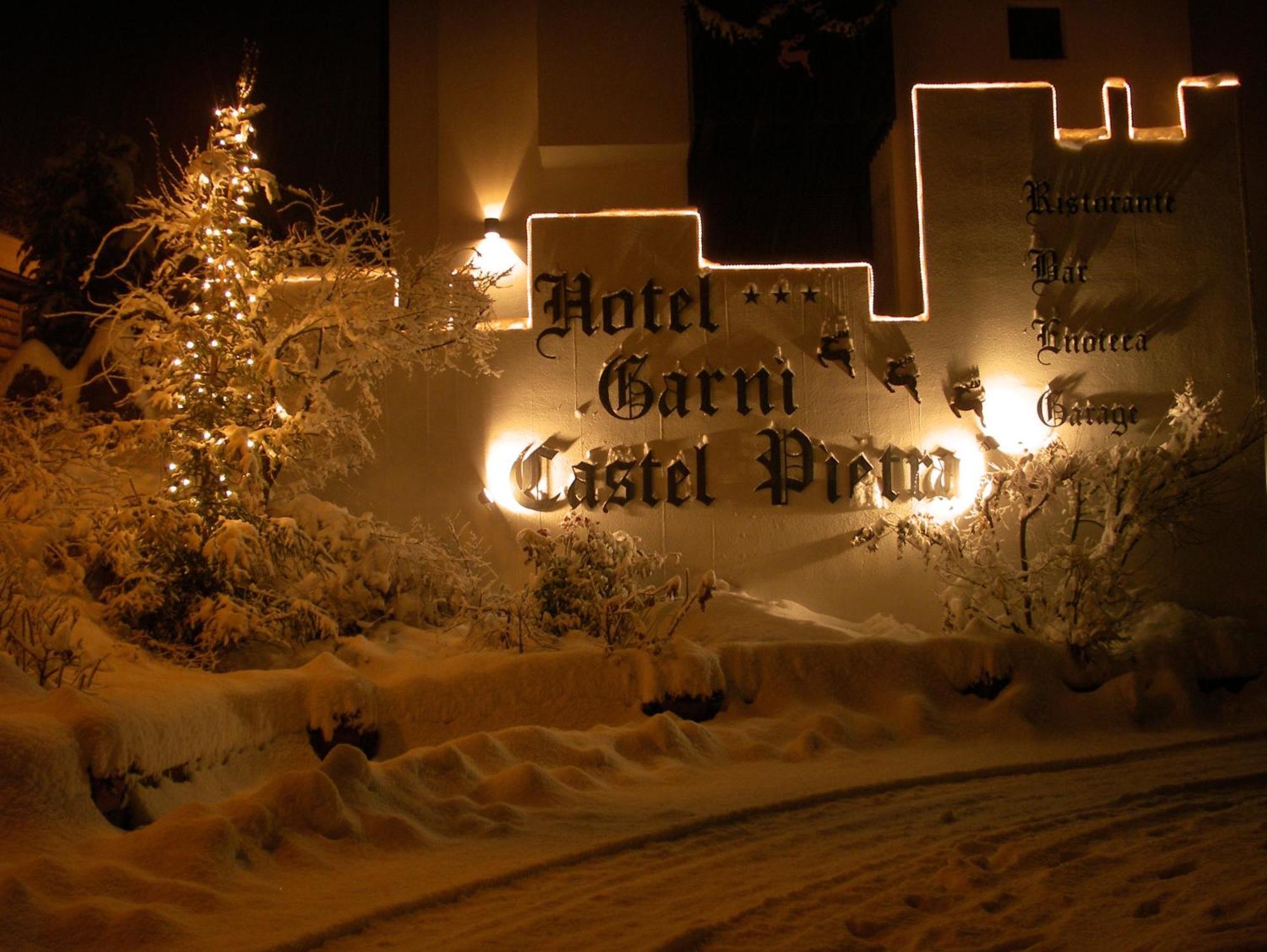 Hotel Castel Pietra Fiera Di Primiero Bagian luar foto